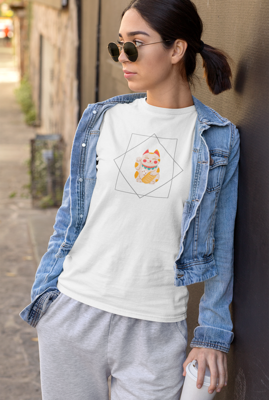 Charming Maneki Neko Lucky Cat - Unisex T-shirt