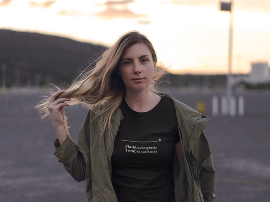 Flashbacks gratis Terapia carísima - Unisex T-shirt