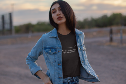 No me hables aun sigo reiniciando - Unisex T-shirt
