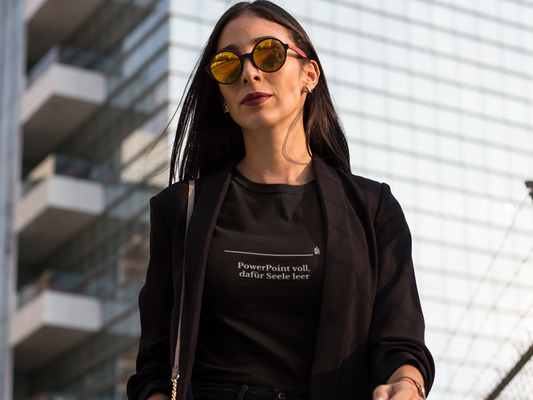 Powerpoint voll, dafur seele leer - Unisex T-shirt