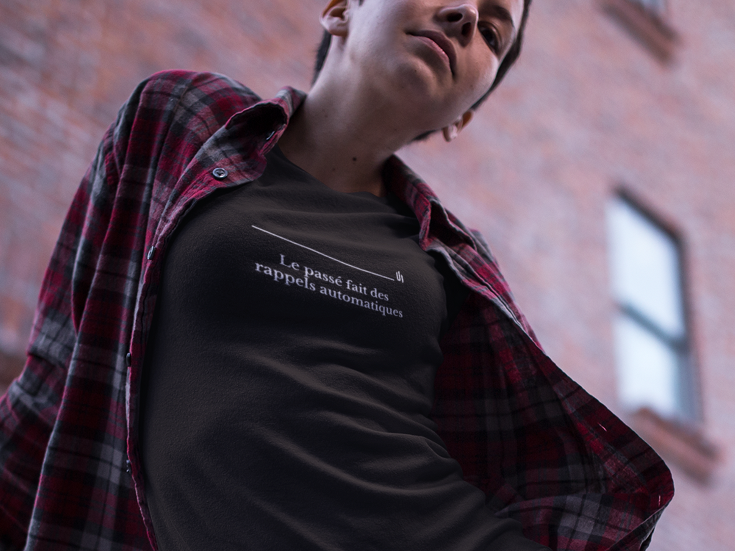 Le passé fait des rappels automatiques - Unisex T-shirt