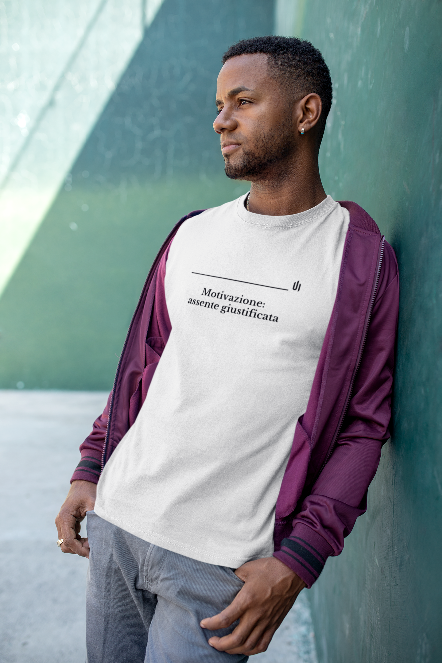 Motivazione: assente giustificata - Unisex T-shirt