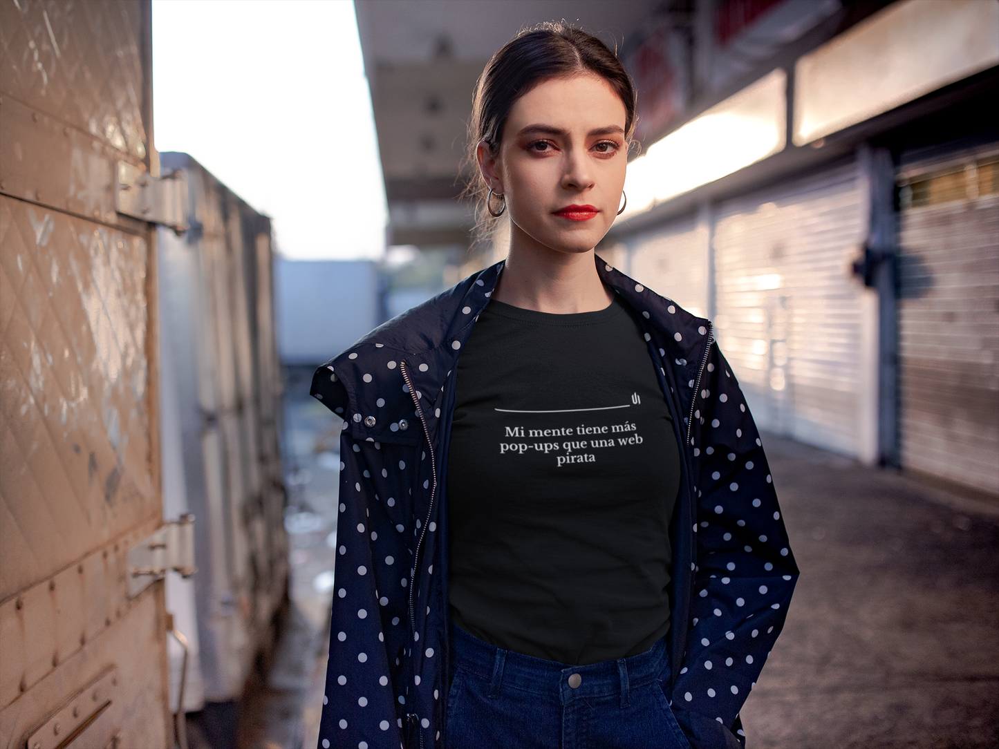 Mi Mente Tiene Más Pop-Ups Que Una Web Pirata - Unisex T-shirt